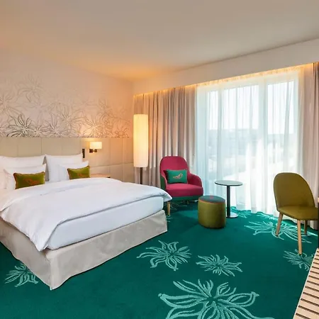 Hotel Mövenpick Stuttgart Messe&congress 4*