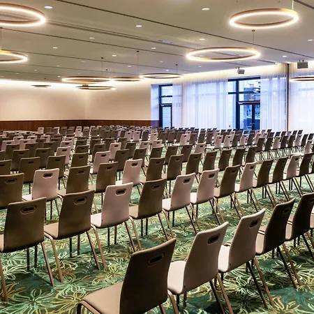Moevenpick Stuttgart Messe & Congress Hotel 4*