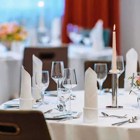 Moevenpick Stuttgart Messe & Congress 4*
