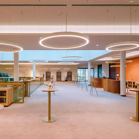 Hotel Moevenpick Stuttgart Messe & Congress 4*
