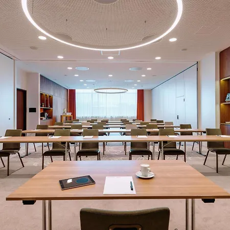 Moevenpick Stuttgart Messe & Congress 4*