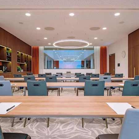 Moevenpick Stuttgart Messe & Congress Hotel 4*