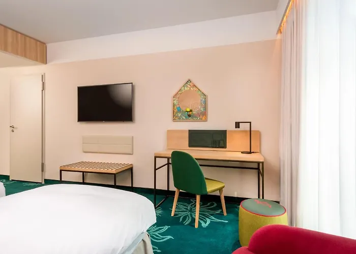 Hotel Moevenpick Stuttgart Messe & Congress 4*