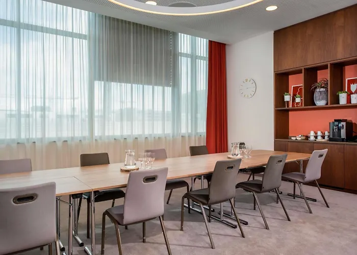 Hotel Moevenpick Stuttgart Messe & Congress 4*